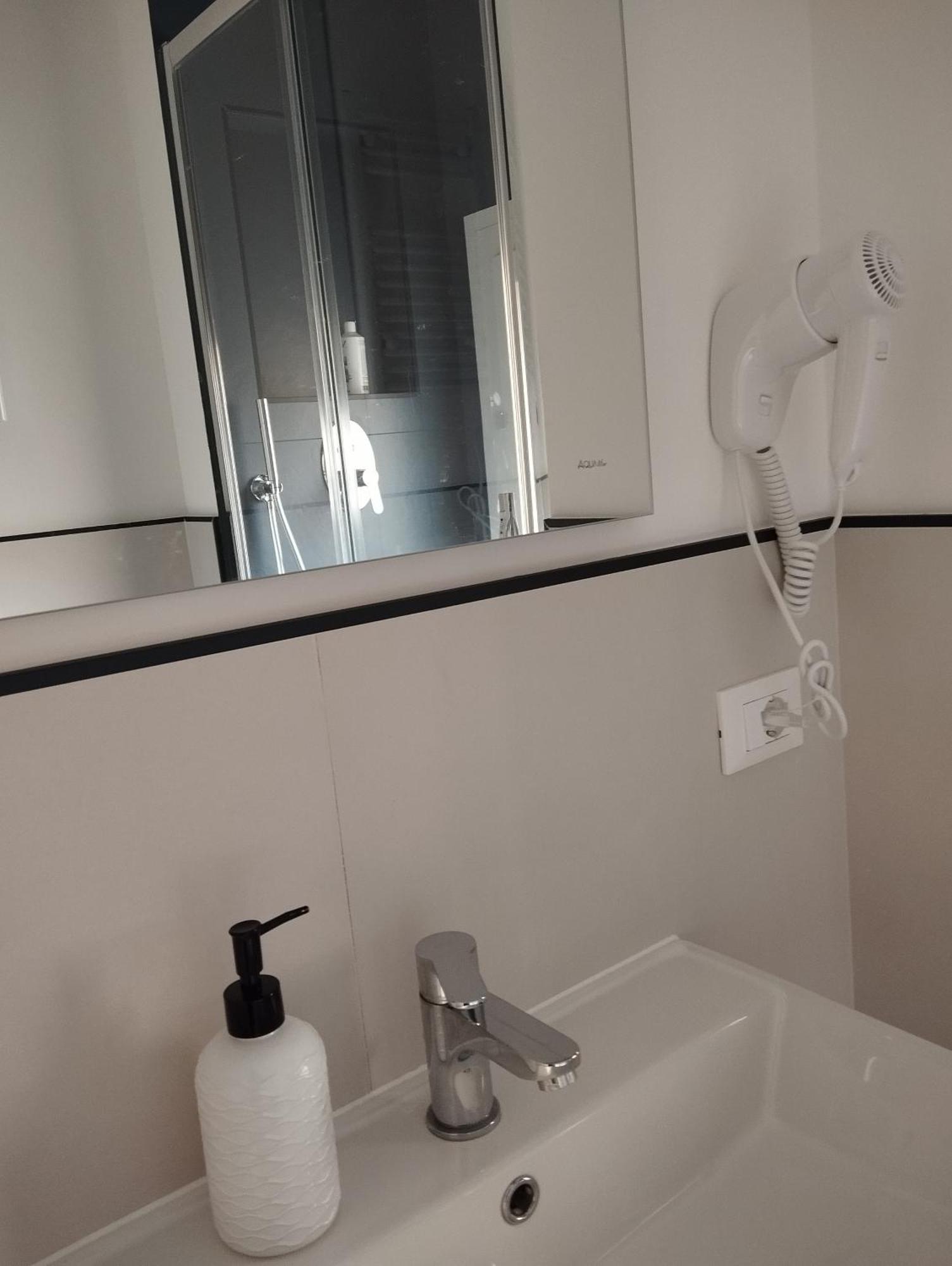 Unmei Home โรม ภายนอก รูปภาพ